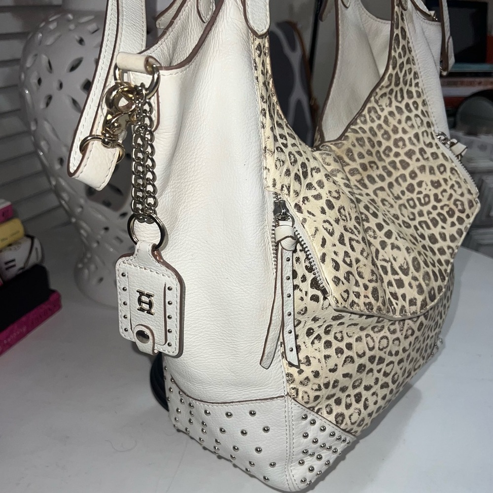 OH By Jay Gryson Large White Leopard Print Shoulder Bag - Picture 3 of 13